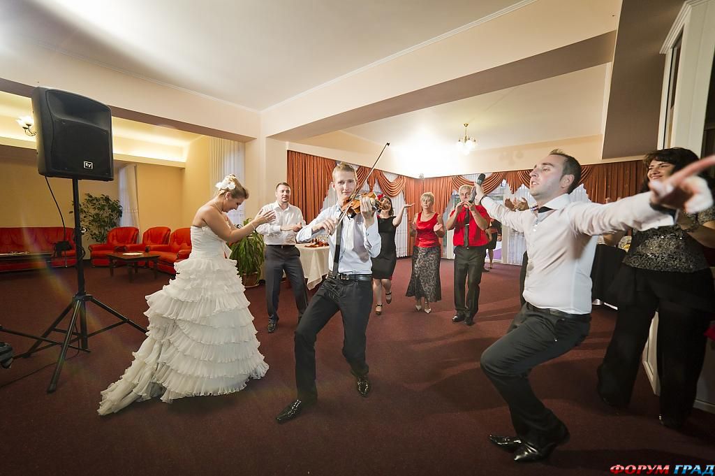dance-married-80