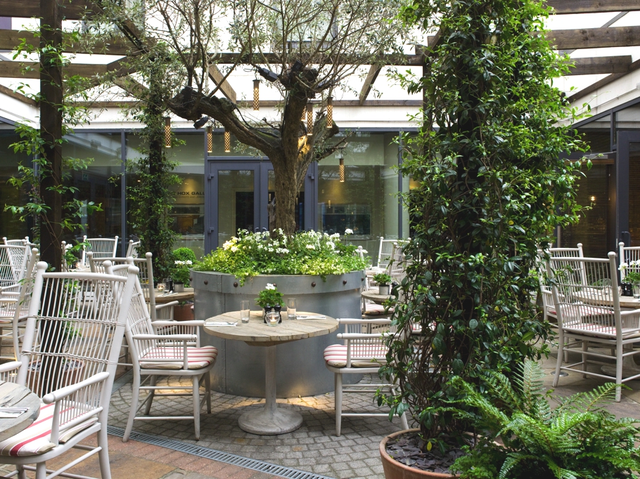 uber-trendy-hoxton-hotel-london-03