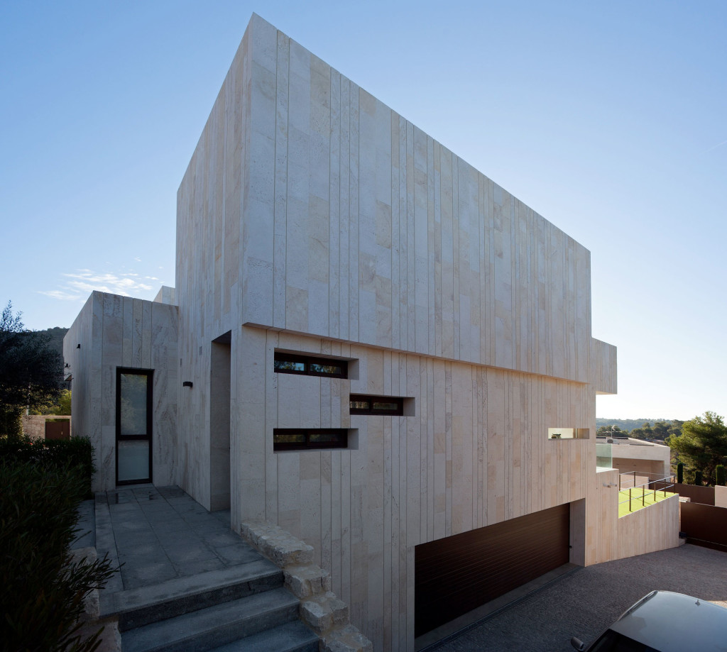 monasterios-house-by-antonio-altarriba